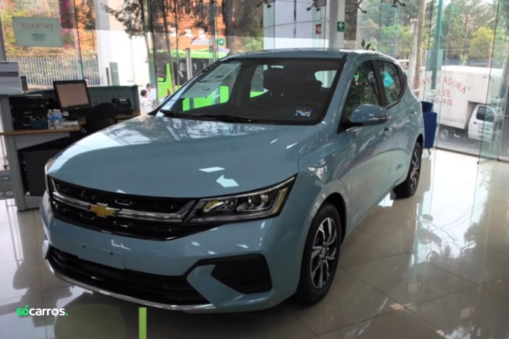 Chevrolet Celta 2024: O Novo Compacto Mais Acessível da GM - Corolla ...