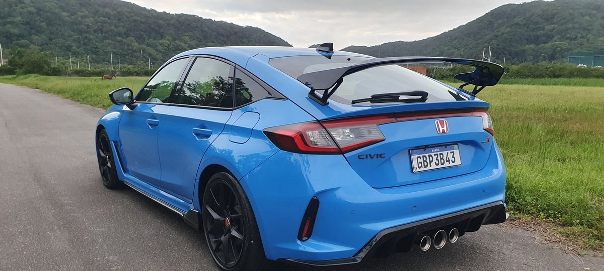 Concessionária dos EUA aplica ágio de até US$ 15 mil no Honda Civic Type R e vira alvo de críticas na internet - Imagem do artigo