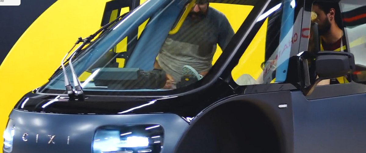 Vigoz: triciclo elétrico francês só se move quando o motorista pedala - Imagem do artigo