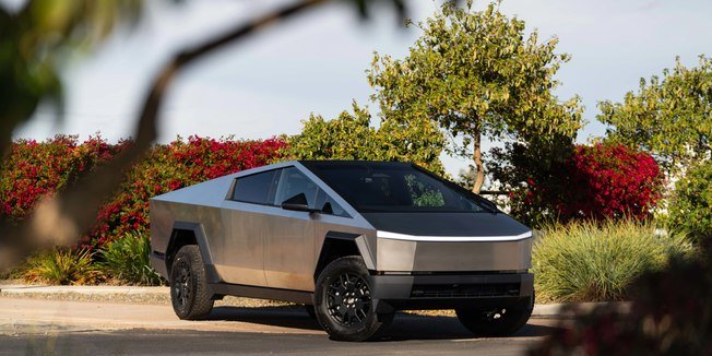 União Europeia veta circulação do Tesla Cybertruck por não atender normas de segurança - Imagem do artigo