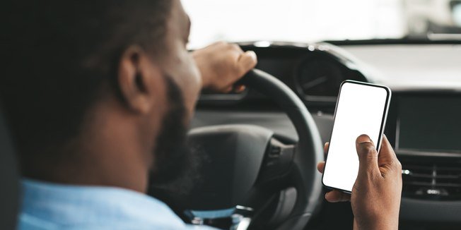 Uber revisa categorias Black e Comfort; novas exigências valem a partir de 2026 - Imagem do artigo