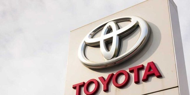 Toyota convoca recall de 126,6 mil picapes Tundra e veículos Lexus por risco de motor desligar em movimento - Imagem do artigo