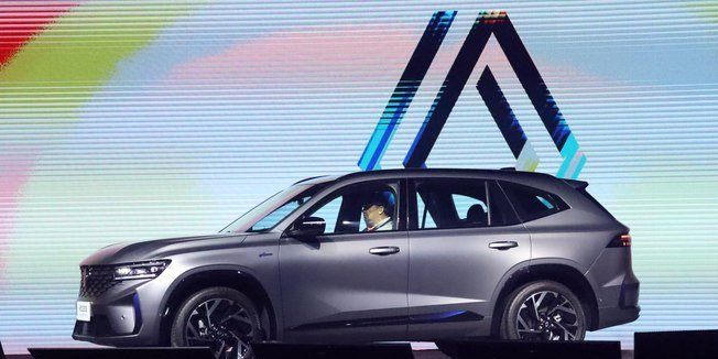 Renault confirma SUV híbrido Koleos no Brasil para o primeiro trimestre de 2026 - Imagem do artigo