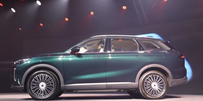 CAOA Chery revela Tiggo 9 híbrido de 500 cv e novo Tiggo 5x no Salão do Automóvel 2025 - Imagem do artigo